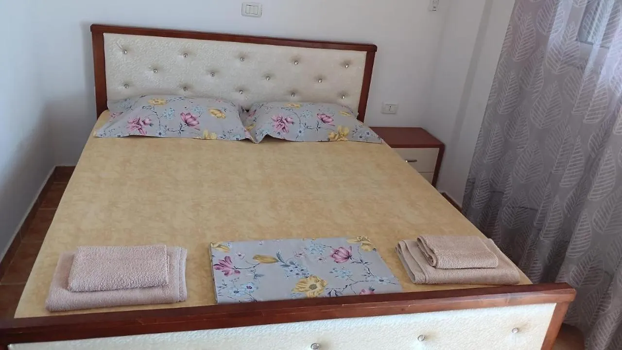 Guesthouse Mateo Dhermi 0*,  Albania
