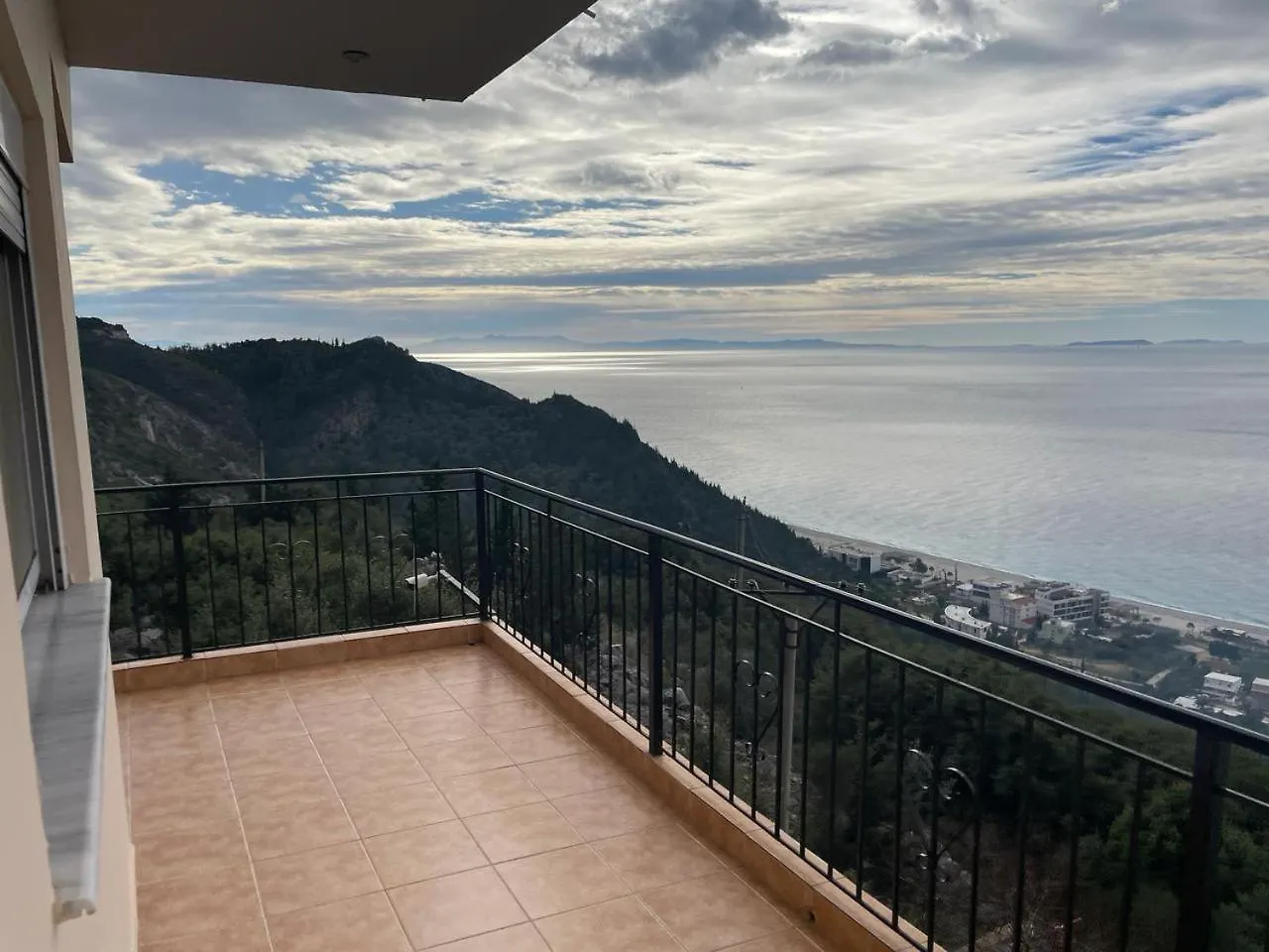 Guesthouse Mateo Dhermi 0*,  Albania